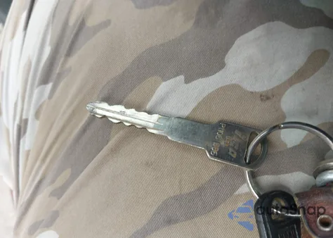 2000 Chevrolet Silverado 1500 from USA, damaged, VIN 1GCEC14V6YZ346912